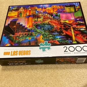 Buffalo 2000 piece jigsaw puzzle sealed